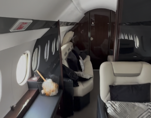 Falcon 900 3 of 3